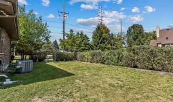 1750 W Woodland Ave, Addison, IL 60101