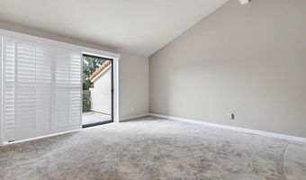 5715 Baltimore Dr 23, La Mesa, CA 91942