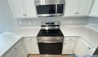 15426 Grayson Cir, Athens, AL 35611