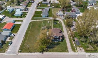 464 S Meridian St, Blackfoot, ID 83221