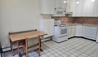 700 Broadway 5, Amityville, NY 11701