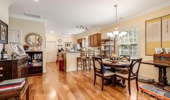 28 Trafalgar Cir, Asheville, NC 28805
