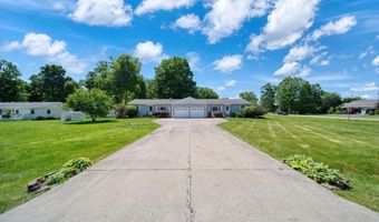 2978 Lee Marie Dr, Adrian, MI 49221
