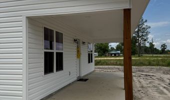 327 Woodlawn Church Rd, Baxley, GA 31513