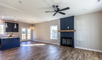 413 North Ave, Appomattox, VA 24522