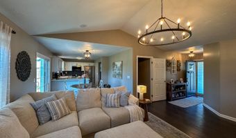 16 Hoosier Heights Dr, Batesville, IN 47006