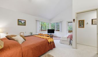 16 SPRUCE HOLLOW Rd, Basye, VA 22810