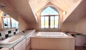 34 Varos, Arroyo Hondo, NM 87513