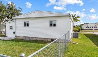 631 Hyacinth Cir, Barefoot Bay, FL 32976