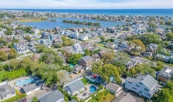 141 Maple Dr, Bay Head, NJ 08742