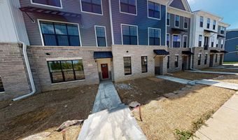 2704 S Spurway Dr, Ann Arbor, MI 48105