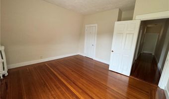 26 Ayrault St 3, Newport, RI 02840