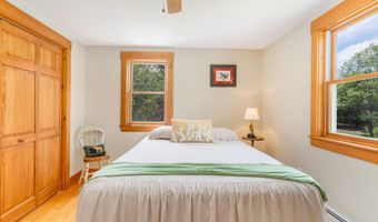 64 Pleasant View Rd, Bradford, NH 03221