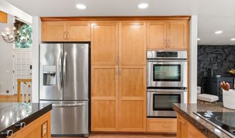 22276 VAUGHN Rd, Veneta, OR 97487
