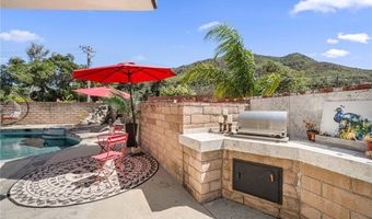 2305 Waring, Agoura Hills, CA 91301