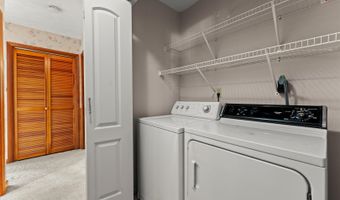 211 S Main St, Argenta, IL 62501