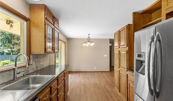 7060 145th St W, Apple Valley, MN 55124