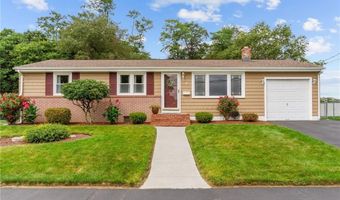 11 Red Robin Rd, Cranston, RI 02920
