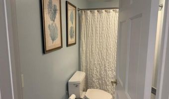 158 Narragansett Ave 1-C, Newport, RI 02840