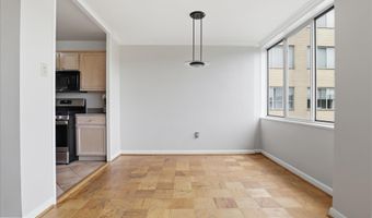 6641 WAKEFIELD Dr 703, Alexandria, VA 22307