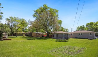 921 NE 9th Ave, Aberdeen, SD 57401
