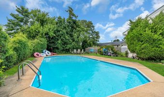 1108 Anchor Ave, Beachwood, NJ 08722