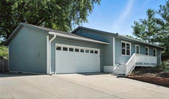 200 Juniper Ct, North Liberty, IA 52317