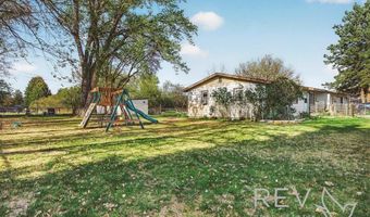 2525 Ina Ave, Cody, WY 82414