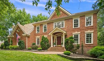 3801 WASHINGTON WOODS Dr, Alexandria, VA 22309