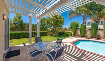 5801 Middle Crest Dr, Agoura Hills, CA 91301