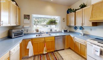 96170 CAPE FERRELO Rd, Brookings, OR 97415