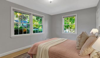 2911 EDGEHILL Dr, Alexandria, VA 22302