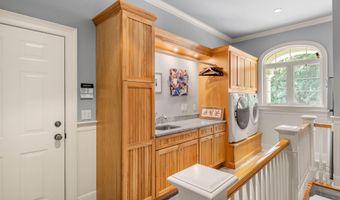 43 Newfane Rd, Bedford, NH 03110