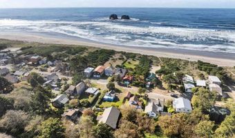 1062 S BREAKER Ave, Rockaway Beach, OR 97136