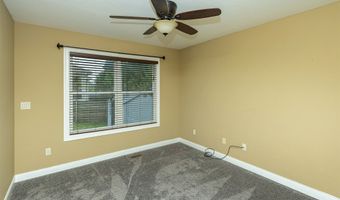 1736 Ashwood Dr SW, Altoona, IA 50009