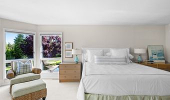 24 Sarahs Path, Amagansett, NY 11930