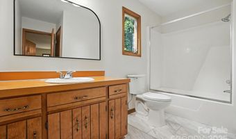 713 Alexis Lucia Rd, Alexis, NC 28006