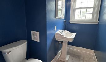 1207 8th St, Aurora, NE 68818