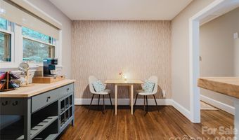 4920 Raymond Pl, Charlotte, NC 28205