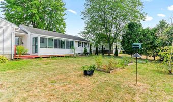 21 Alder Ln, Burlington, VT 05401