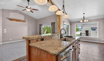784 Dell Rd, Chubbuck, ID 83202