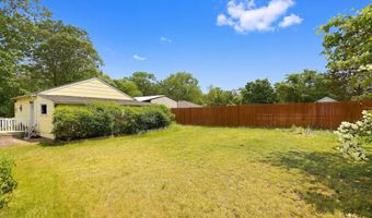 304 Central Blvd, Bayville, NJ 08721