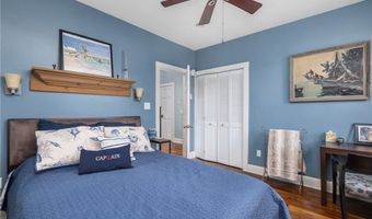 75 Pelham St C, Newport, RI 02840