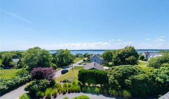 30 Bonnet View Dr, Jamestown, RI 02835