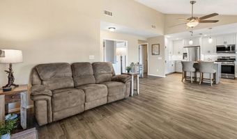 2092 Golden Circle Dr, Escondido, CA 92026