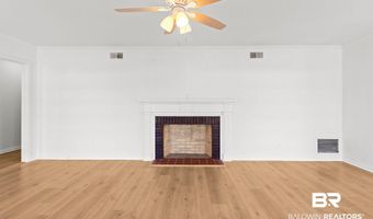 402 E Poplar St, Atmore, AL 36502