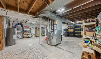 1416 N KENILWORTH Ave, Appleton, WI 54911