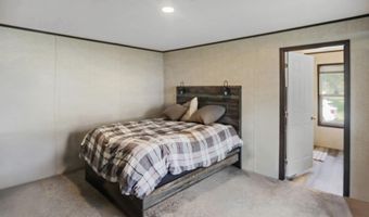 13601 387th Ave, Aberdeen, SD 57401