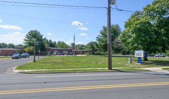 315 Leonardville Rd, Belford, NJ 07718