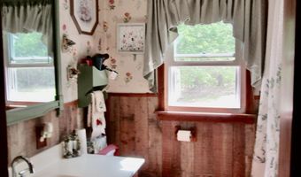95 Albany Ave, Bartlett, NH 03812